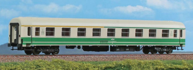 Passenger car 1st/2nd class type Y<br /><a href='images/pictures/ACME/262591_c.jpg' target='_blank'>Full size image</a>